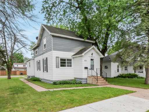 Chippewa Falls, WI: 513 Mansfield Street