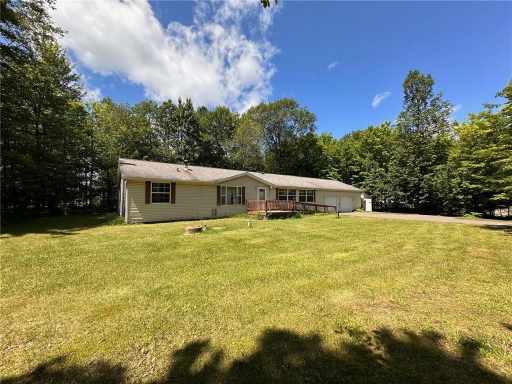 Hayward, WI: 15154 Nelson Lake Road