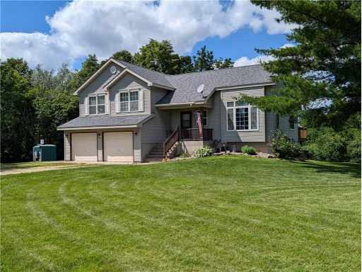 Woodville, WI: 2536 County Road
