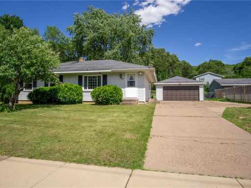 Eau Claire, WI: 3213 Oakland Street