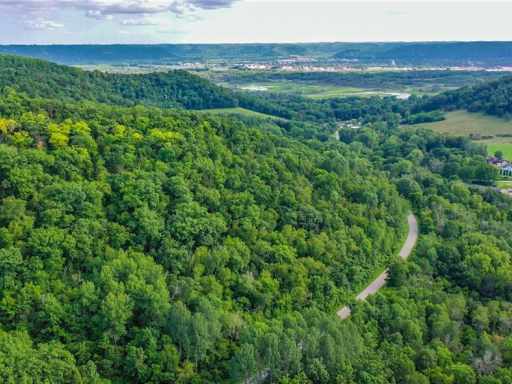 Fountain City, WI: TBD Chicken Valley Road 