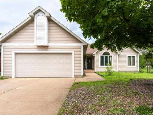 Eau Claire, WI: 122 Hamilton Avenue