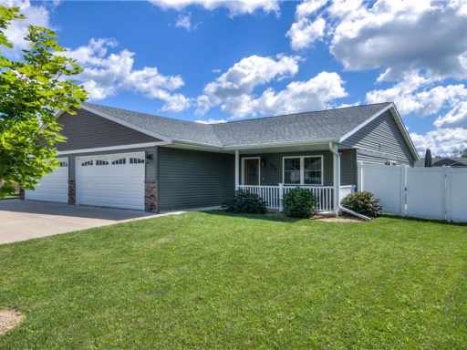 Menomonie, WI: 122 Amber View Street