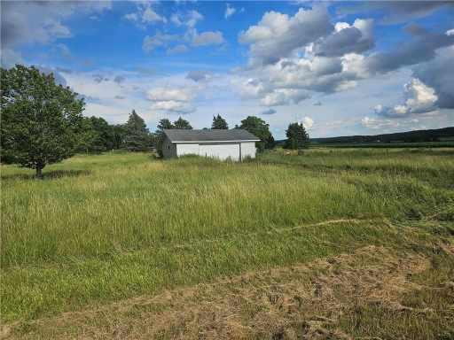 Osceola, WI: 600 Ridge Road