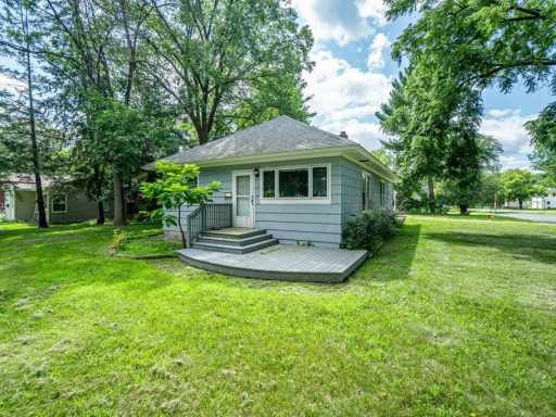 Menomonie, WI: 222 15th Avenue