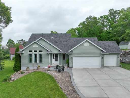 Eau Claire, WI: 1230 Amanda Court