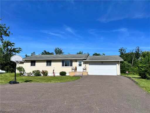 Cameron, WI: 1093 25th Street