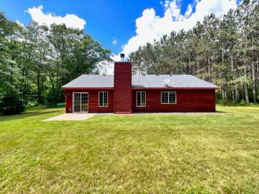 Hayward, WI: 9451 Reed Lake Road