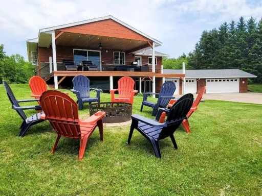 Almena, WI: 1267 4th Street