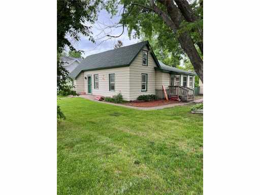 Altoona, WI: 1004 Garfield Avenue