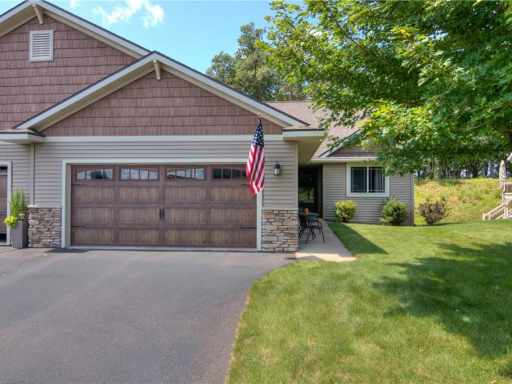 Altoona, WI: 718 Club View Lane