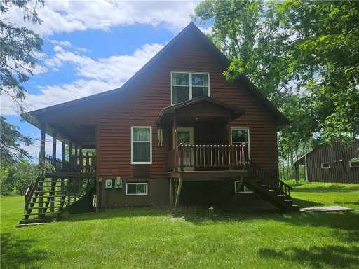 Shell Lake, WI: 1051 Hilltop 