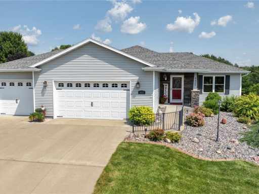 Eau Claire, WI: 4425 Echo Valley Drive